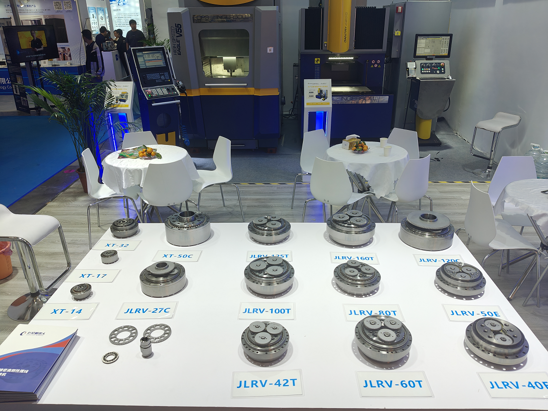 恒行娱乐智能携JLRV/XT减速器亮相高交会 ——国产焦点部件锚定人形机械人新赛道
